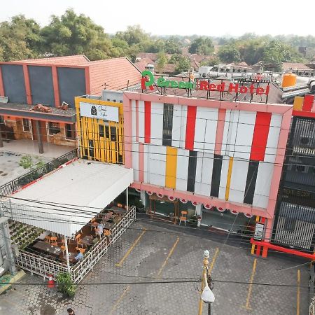 Green Red Hotel Syariah Jombang Exterior photo