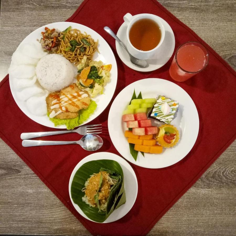 Green Red Hotel Syariah Jombang Exterior photo